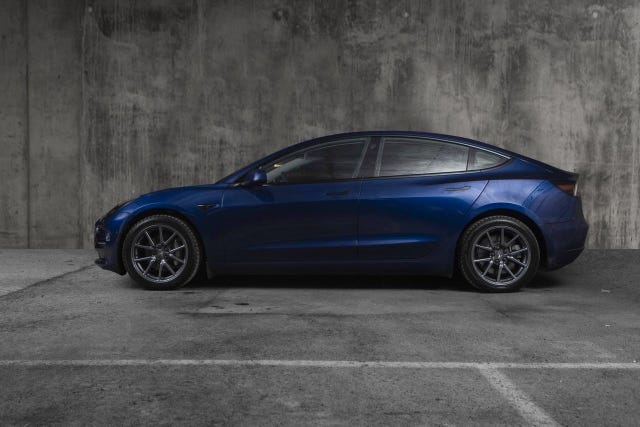 5YJ3E7EB9MF824409 2021 TESLA MODEL 3-4