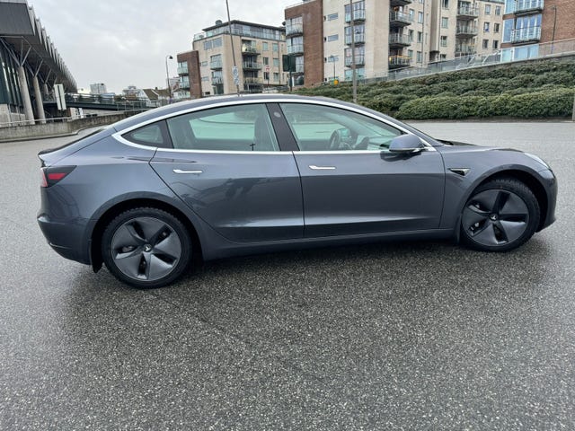 5YJ3E7EAXKF318415 2019 TESLA MODEL 3-3