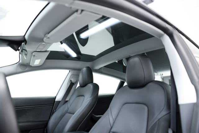 2021 TESLA MODEL 3 - 23