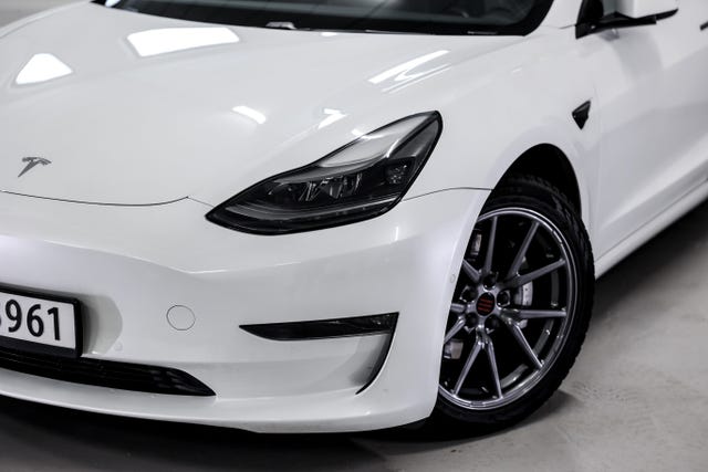 5YJ3E7EB8MF844408 2021 TESLA MODEL 3-2