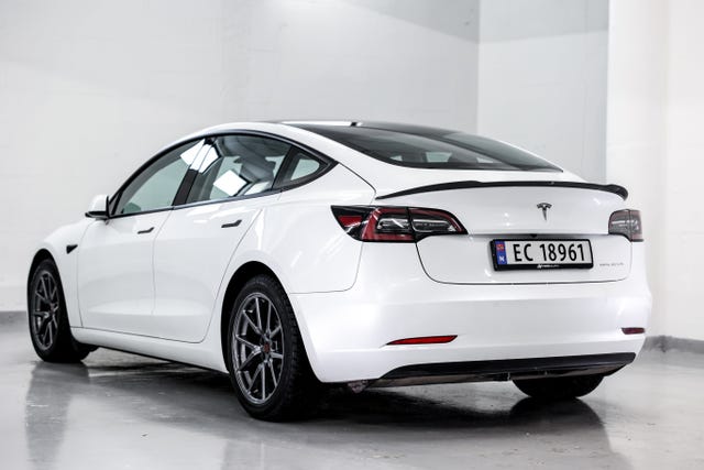 2021 TESLA MODEL 3 - 15