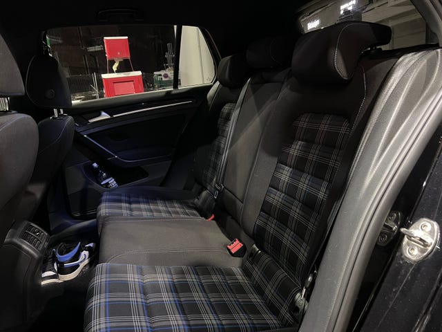 2015 VOLKSWAGEN GOLF - 15