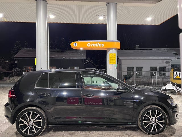 2015 VOLKSWAGEN GOLF - 9