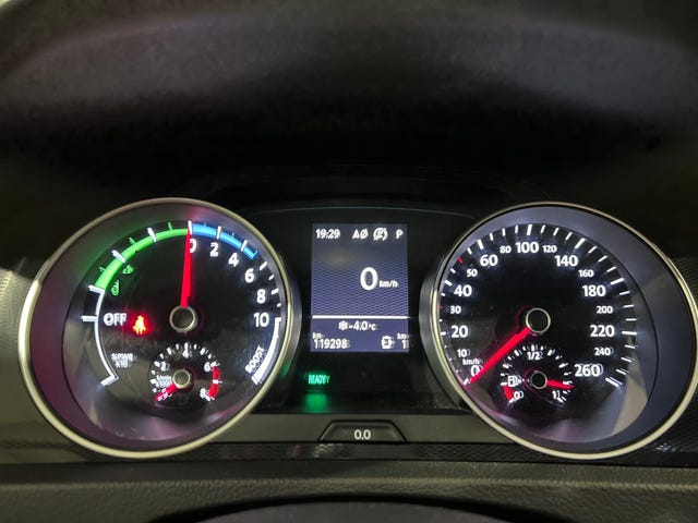 2015 VOLKSWAGEN GOLF - 21