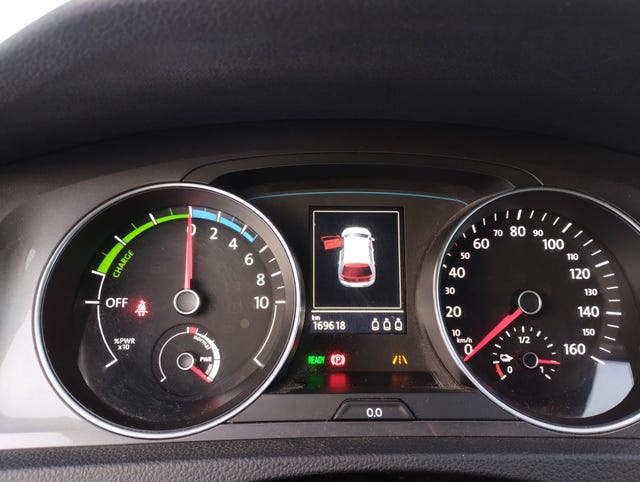 2015 VOLKSWAGEN GOLF - 19