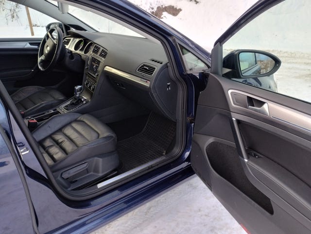 2015 VOLKSWAGEN GOLF - 14