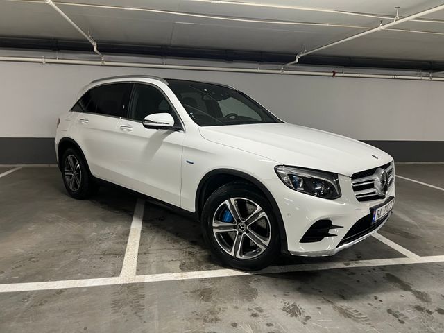 WDC2539541V005758 2017 MERCEDES-BENZ GLC-1