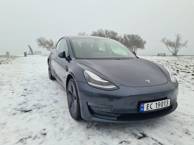 5YJ3E7EB2MF830505 2021 TESLA MODEL 3-5