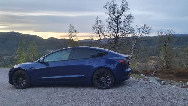 5YJ3E7EC9MF830008 2021 TESLA MODEL 3-4