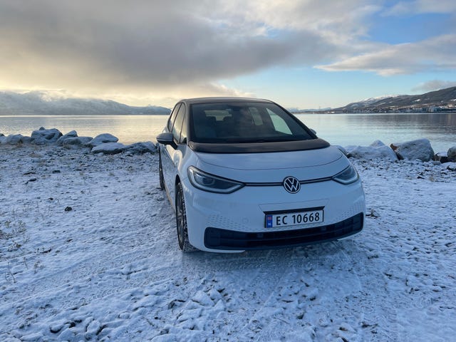 WVWZZZE1ZMP016741 2021 VOLKSWAGEN ID.3-4