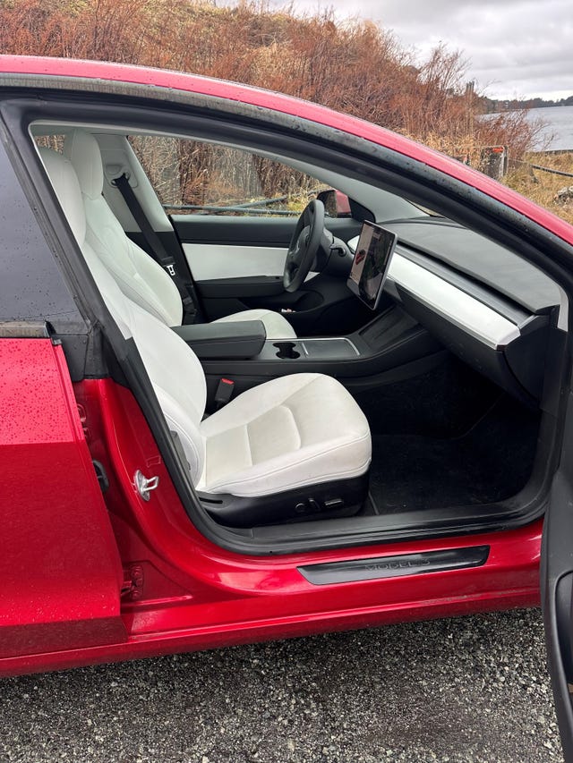 5YJ3E7EB0MF826551 2021 TESLA MODEL 3-5