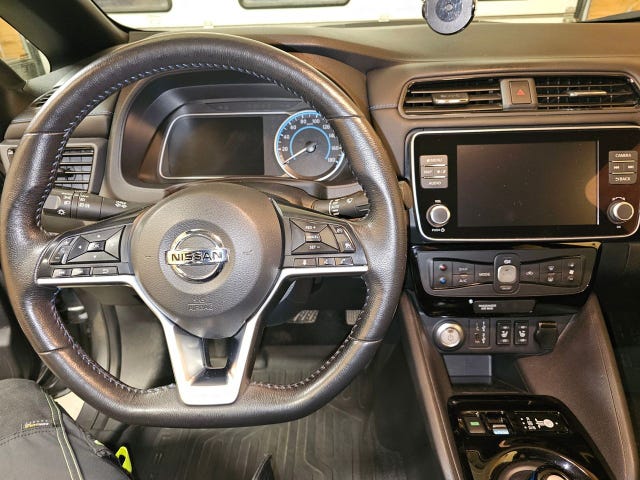 2021 NISSAN LEAF - 30
