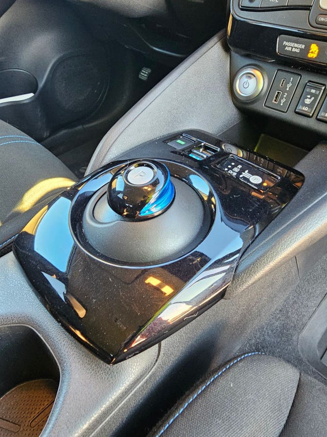 2021 NISSAN LEAF - 16