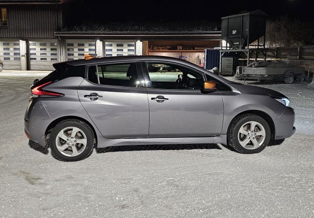 2021 NISSAN LEAF - 21