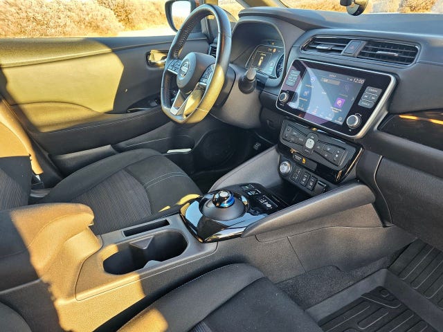 2021 NISSAN LEAF - 8