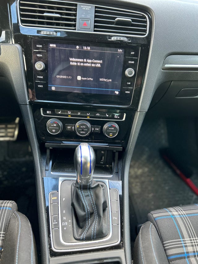 2019 VOLKSWAGEN GOLF - 10