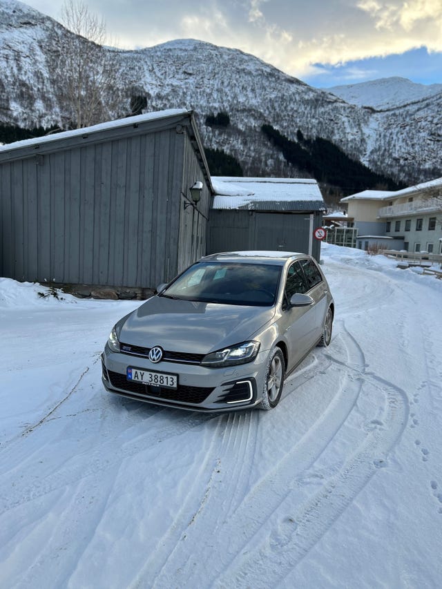 WVWZZZAUZKW800804 2019 VOLKSWAGEN GOLF-0