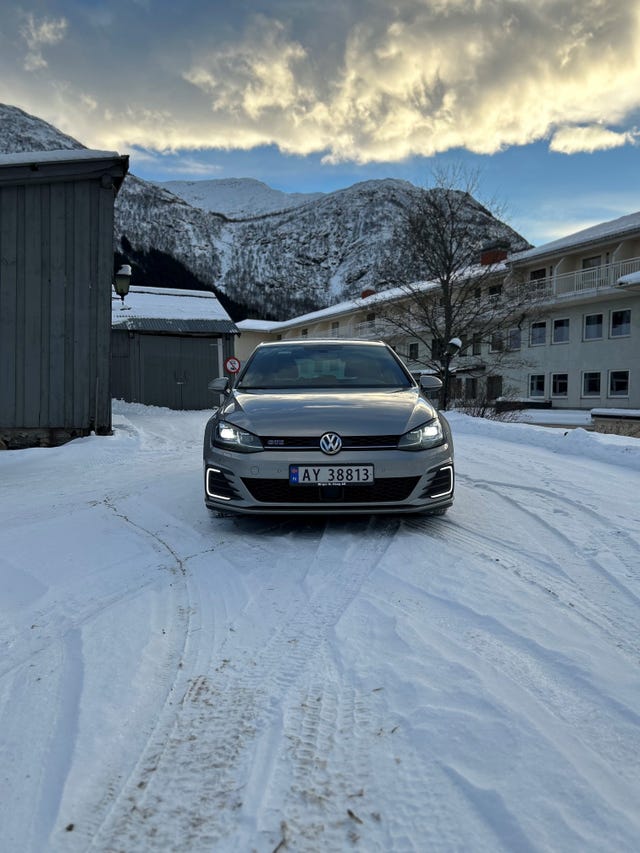 WVWZZZAUZKW800804 2019 VOLKSWAGEN GOLF-3