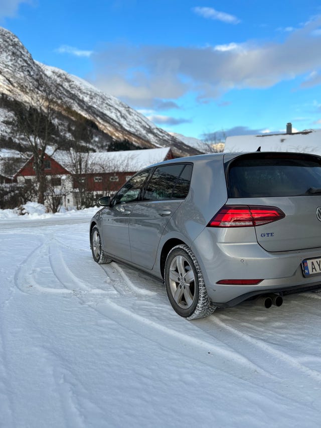 2019 VOLKSWAGEN GOLF - 8