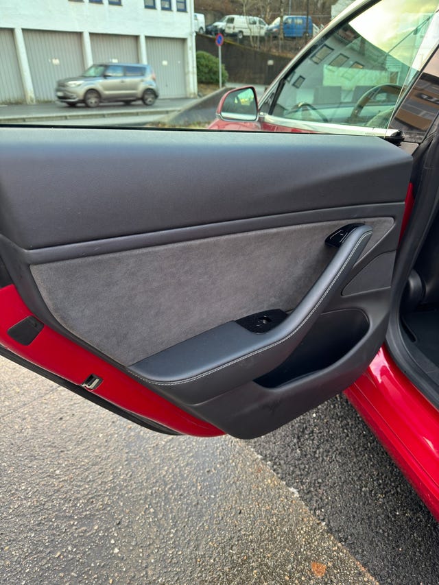 2019 TESLA MODEL 3 - 16