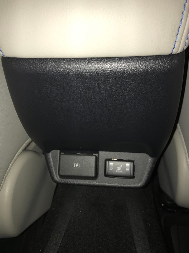 2022 NISSAN LEAF - 24
