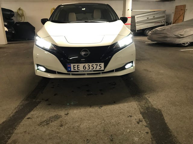 SJNFAAZE1U0177940 2022 NISSAN LEAF-1