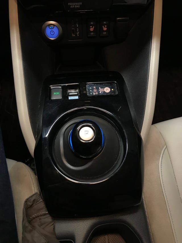 2022 NISSAN LEAF - 20