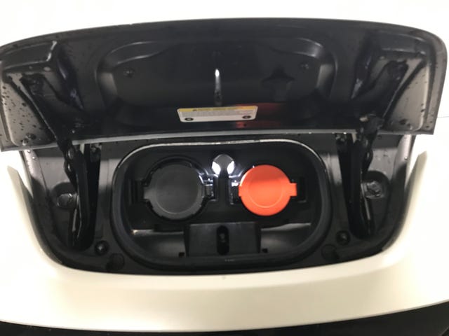 2022 NISSAN LEAF - 22