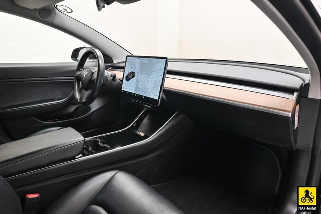 2019 TESLA MODEL 3 - 12
