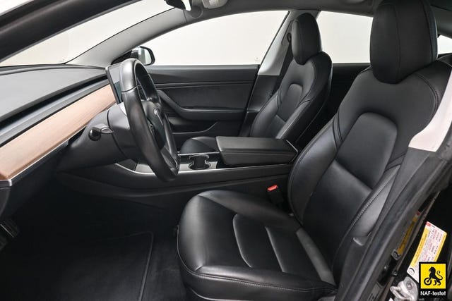 2019 TESLA MODEL 3 - 8