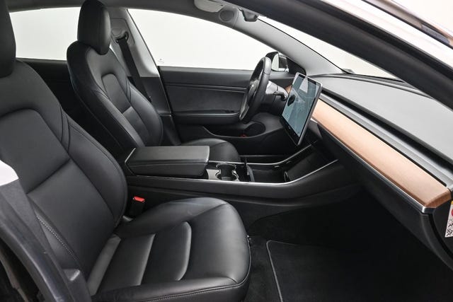 2019 TESLA MODEL 3 - 10