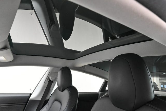 LRW3E7FA6MC238928 2019 TESLA MODEL 3-5