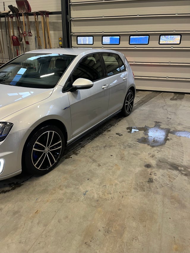 2015 VOLKSWAGEN GOLF - 12