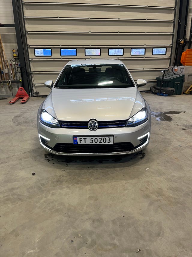 2015 VOLKSWAGEN GOLF - 19