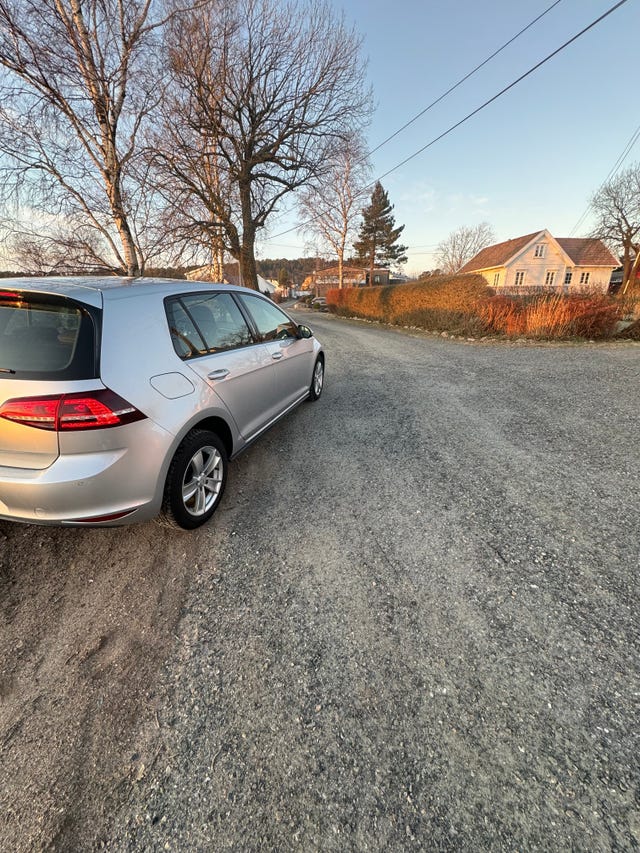 2015 VOLKSWAGEN GOLF - 8