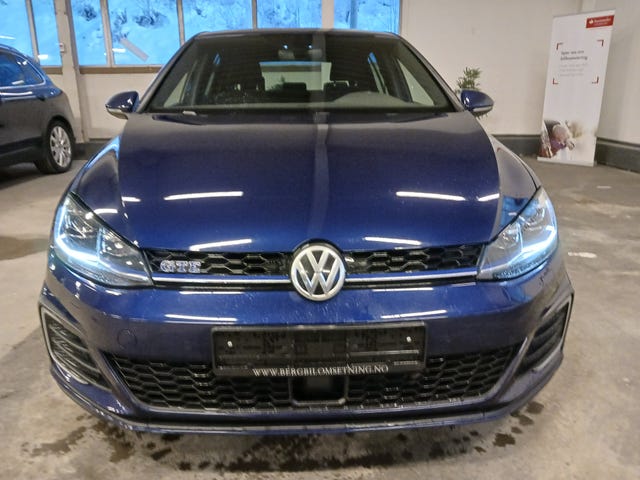 WVWZZZAUZJW802049 2018 VOLKSWAGEN GOLF-1