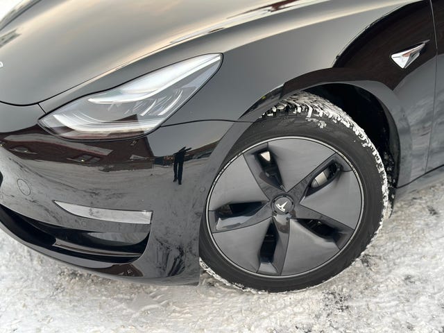 5YJ3E7EB7KF333446 2019 TESLA MODEL 3-5