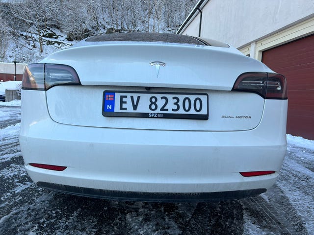 5YJ3E7EB5KF218246 2019 TESLA MODEL 3-4