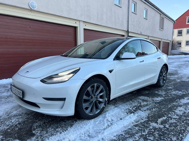 5YJ3E7EB5KF218246 2019 TESLA MODEL 3-0