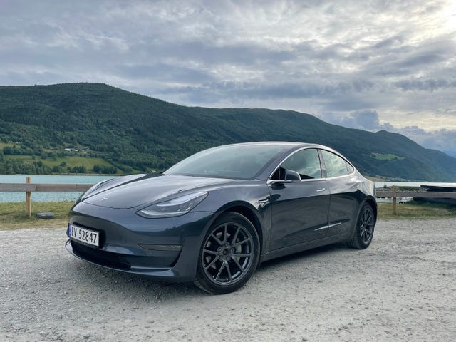 2019 TESLA MODEL 3 - 8