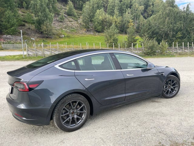5YJ3E7EB1KF229826 2019 TESLA MODEL 3-2