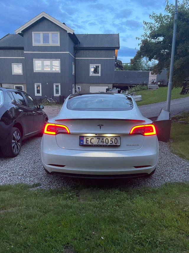 5YJ3E7ECXMF945913 2021 TESLA MODEL 3-4