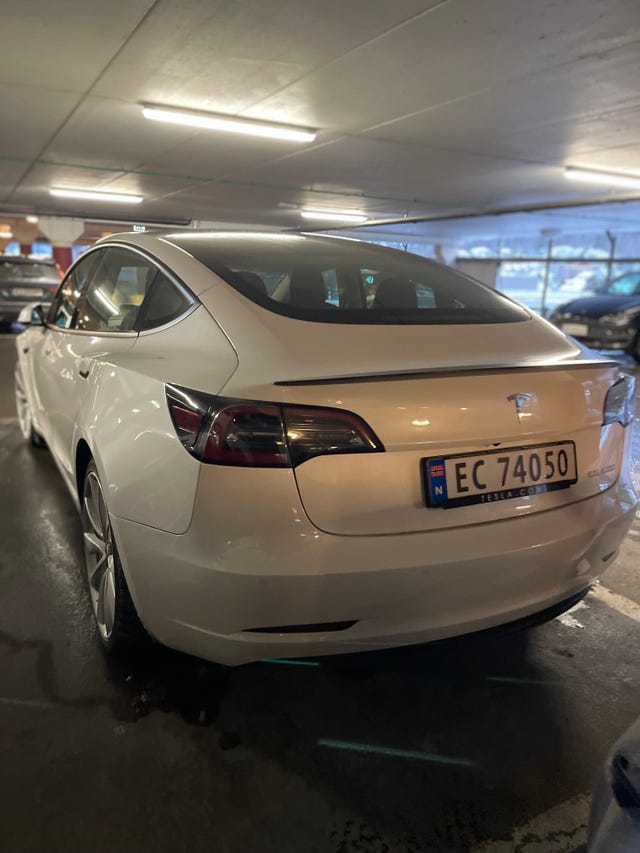 5YJ3E7ECXMF945913 2021 TESLA MODEL 3-5
