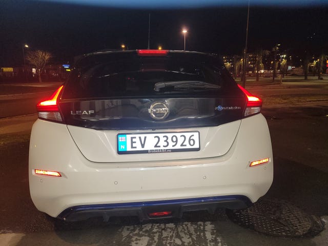 2018 NISSAN LEAF - 22