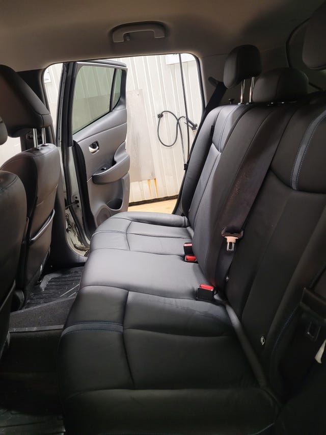 2018 NISSAN LEAF - 12