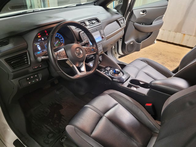 2018 NISSAN LEAF - 10