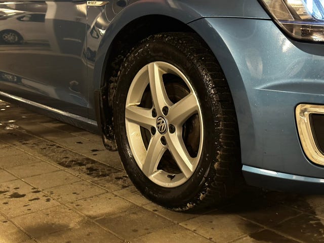2015 VOLKSWAGEN GOLF - 11