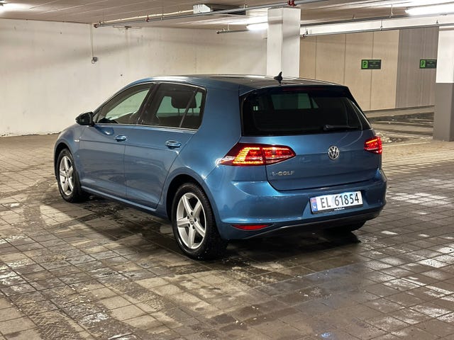 2015 VOLKSWAGEN GOLF - 8