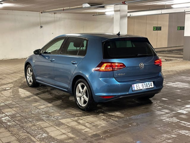 2015 VOLKSWAGEN GOLF - 9