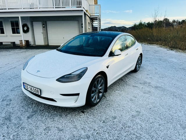 LRW3E7FJ7MC332624 2021 TESLA MODEL 3-2